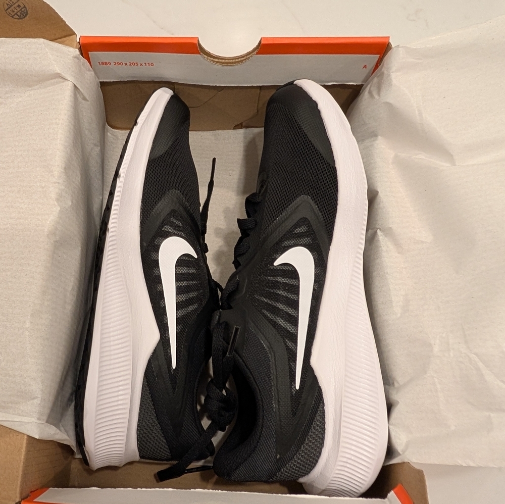Nike Downshifter New In Box - Picture 2 of 5